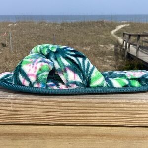 Tropical Print Fuzzy Slippers